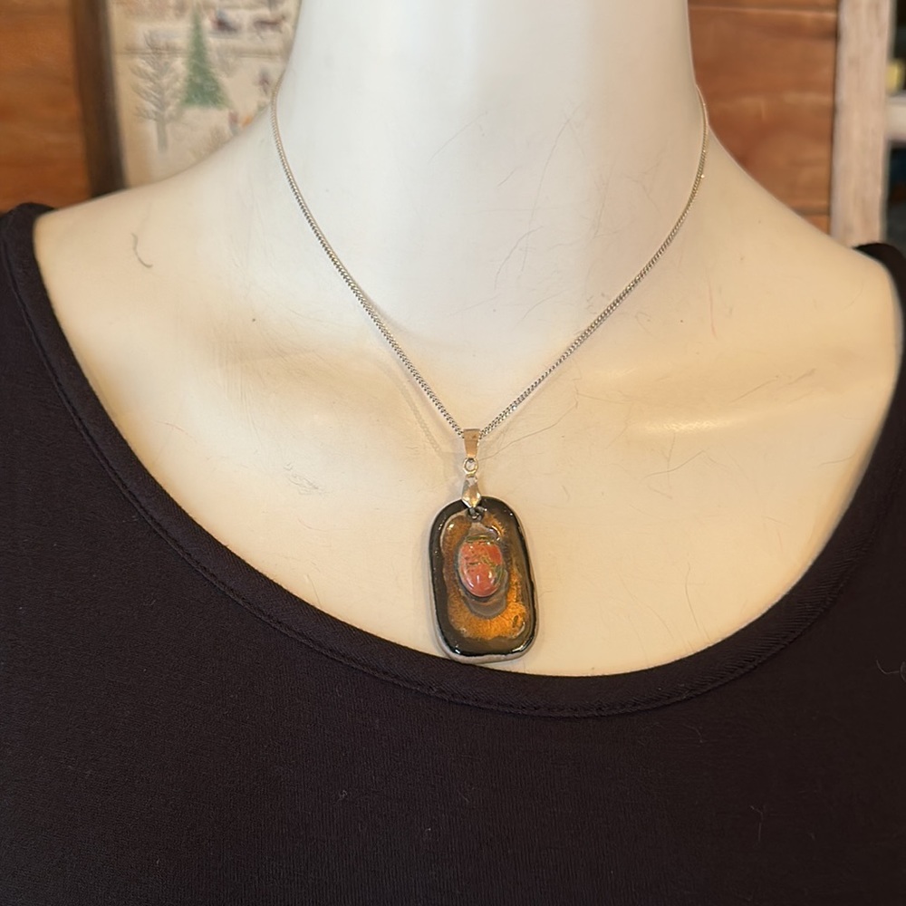 XVintage Calderon ceramic enamel and stone cabochon necklace on sterling chain - Picture 2 of 10